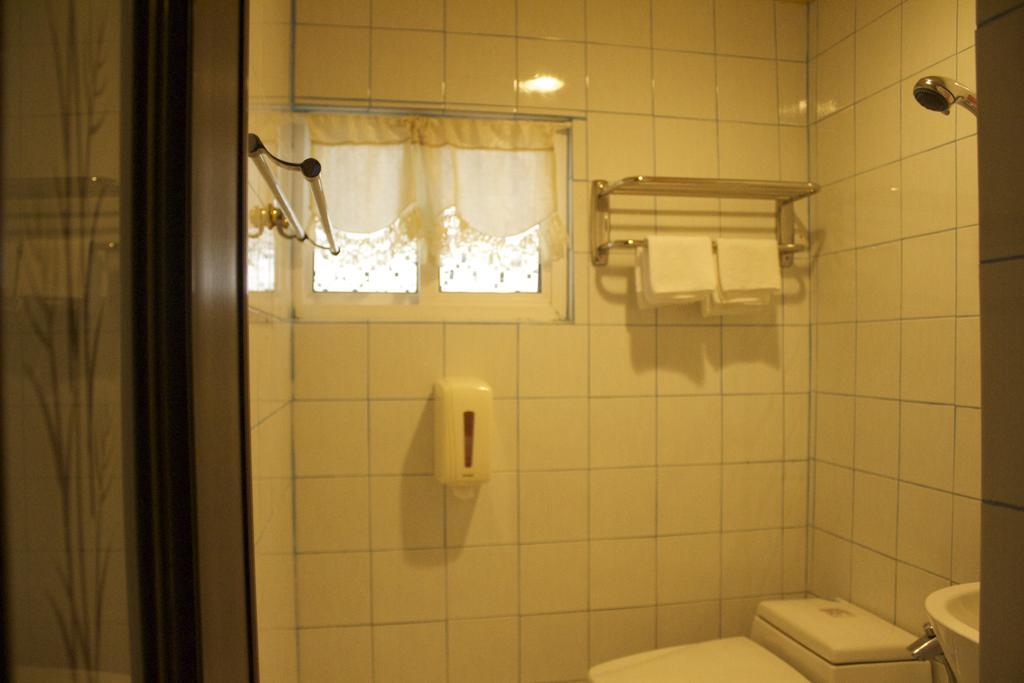 Wen-Feng House B&B Kenting Bagian luar foto