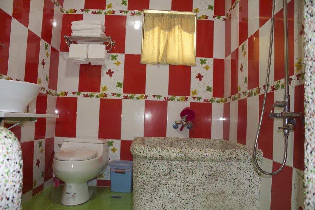 Wen-Feng House B&B Kenting Bagian luar foto