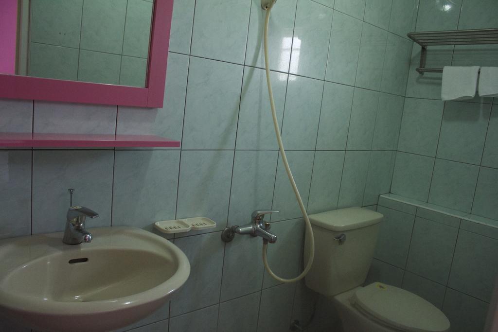 Wen-Feng House B&B Kenting Bagian luar foto